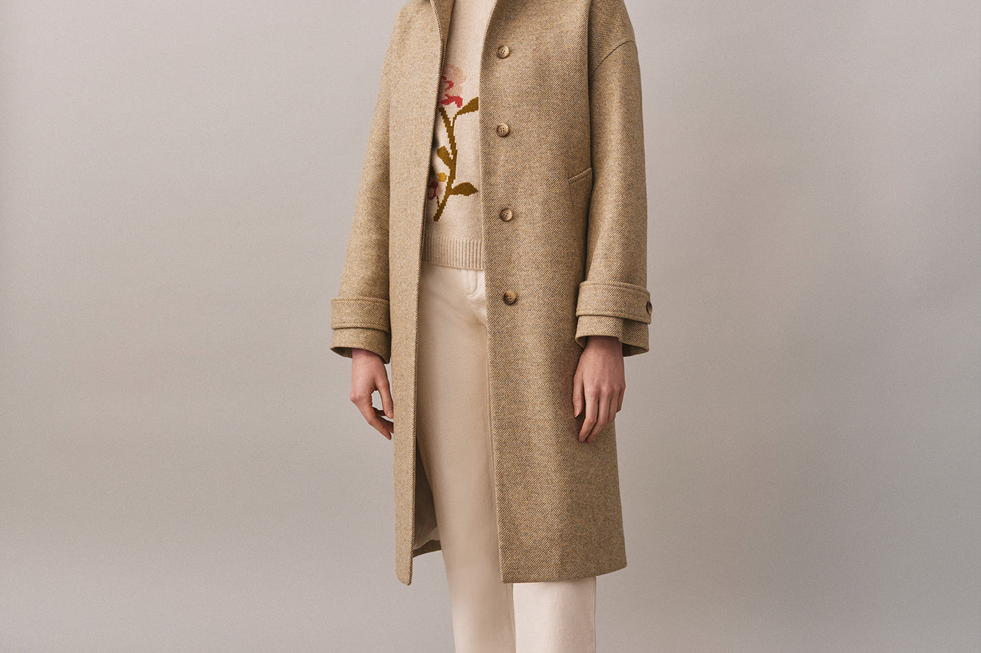 Women's Winter Look 2025 - Heathered wool coat