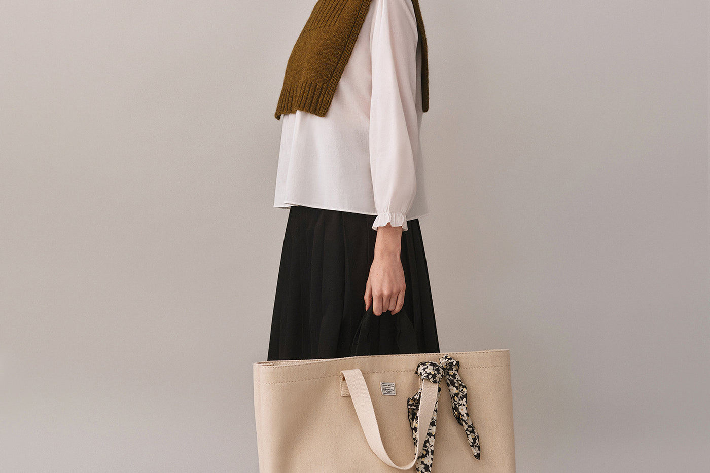 Women's Winter Look 2025 - Shirt and removable collar
