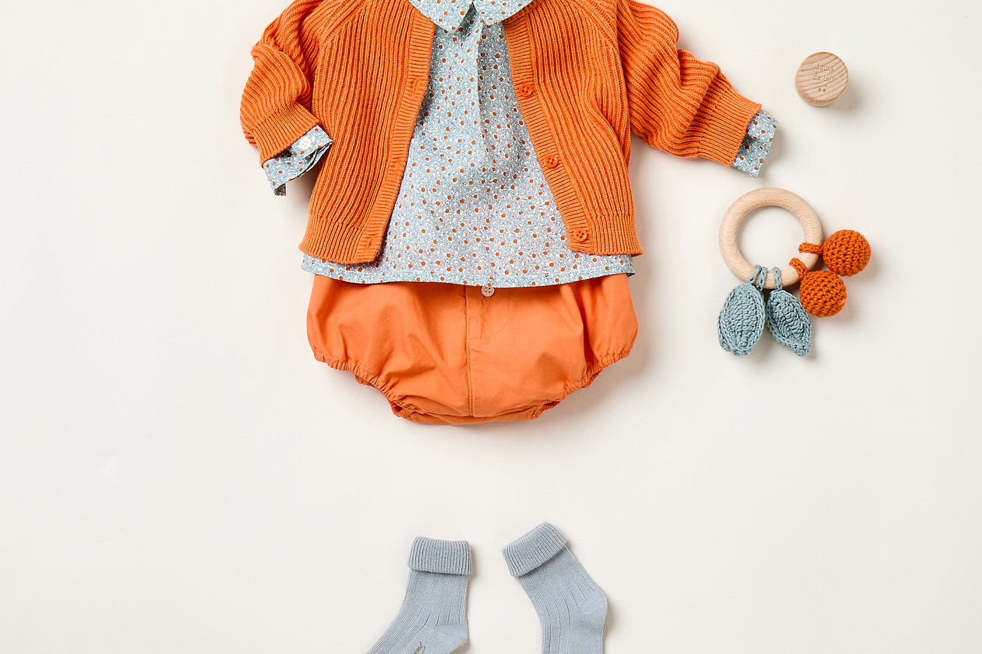 Summer 2025 Newborn's look - Orange cardigan and bloomer