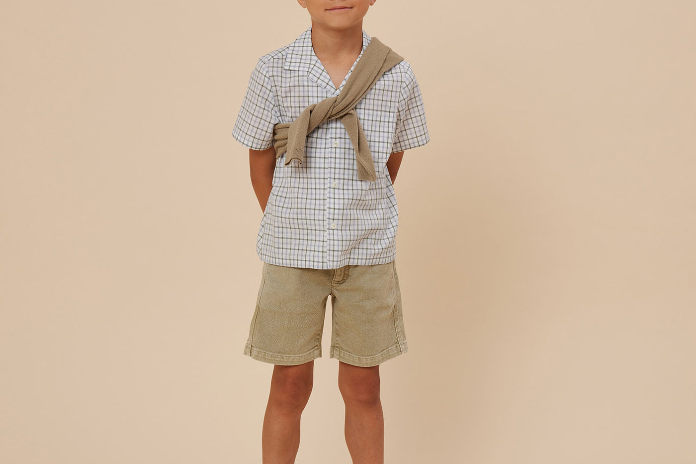 Summer 2024 boy's look green-gray shirt