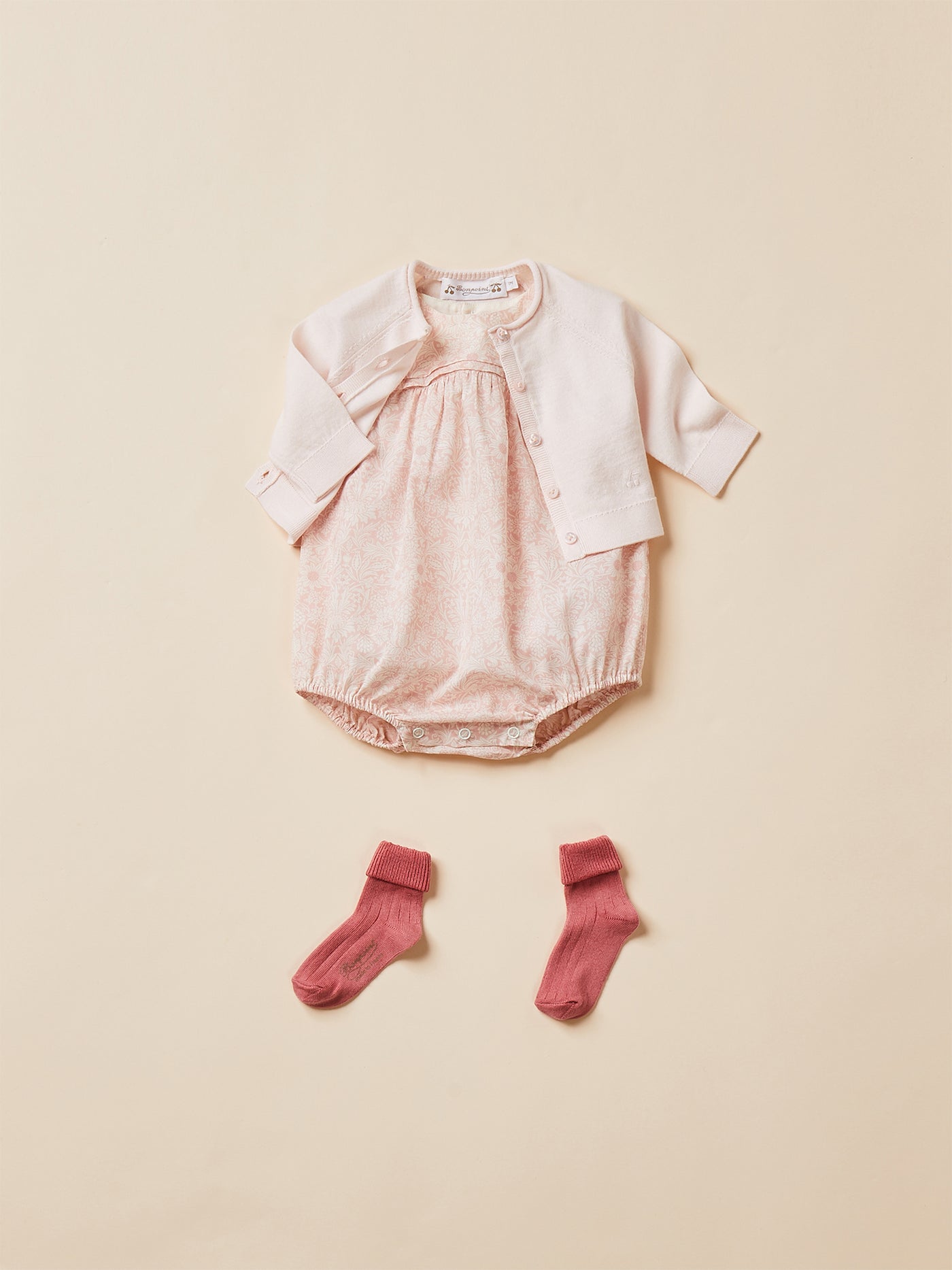 Newborn's look summer 2024 powder pink cardigan