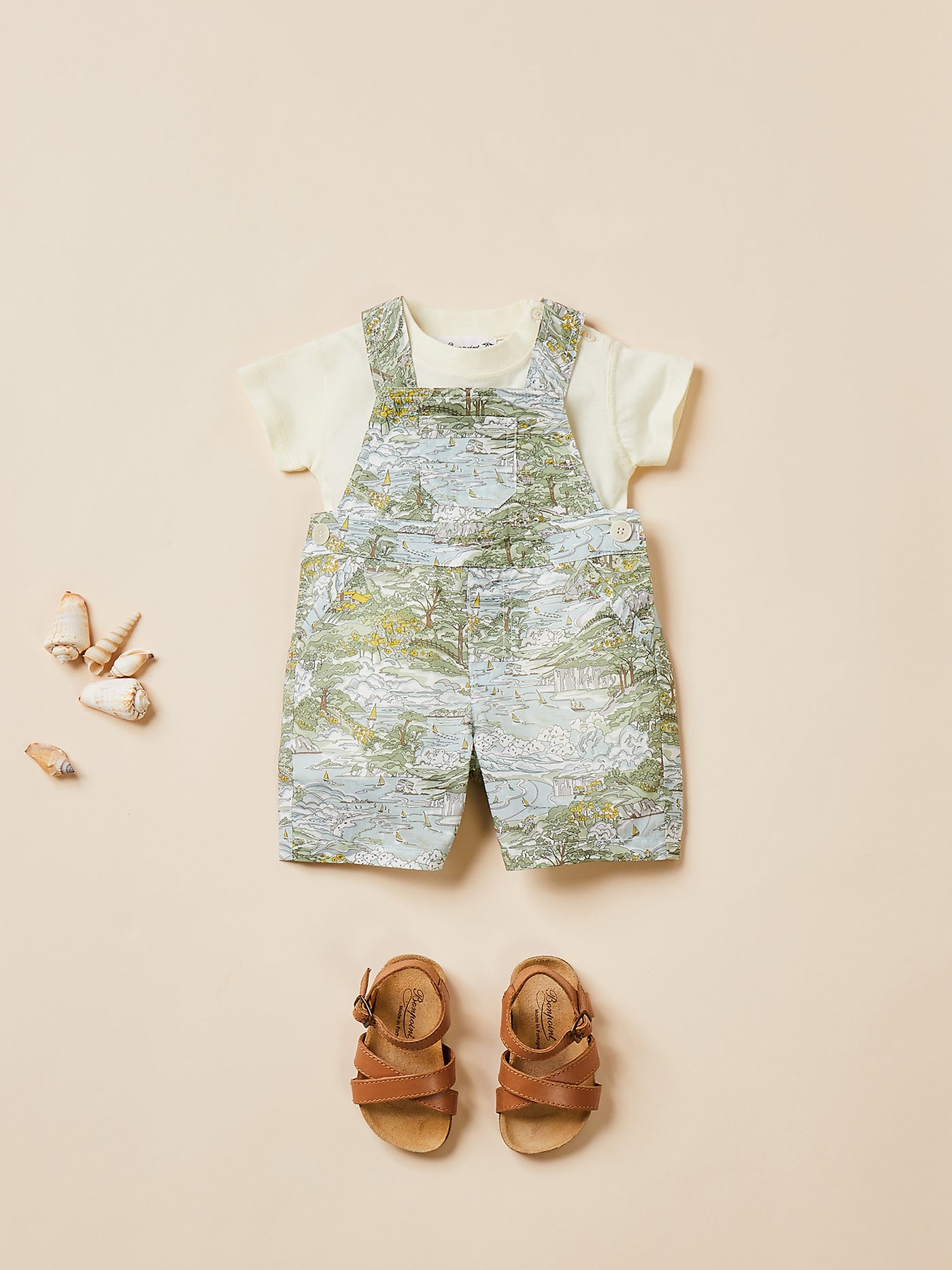 Baby boy's look summer 2024 patterned overalls