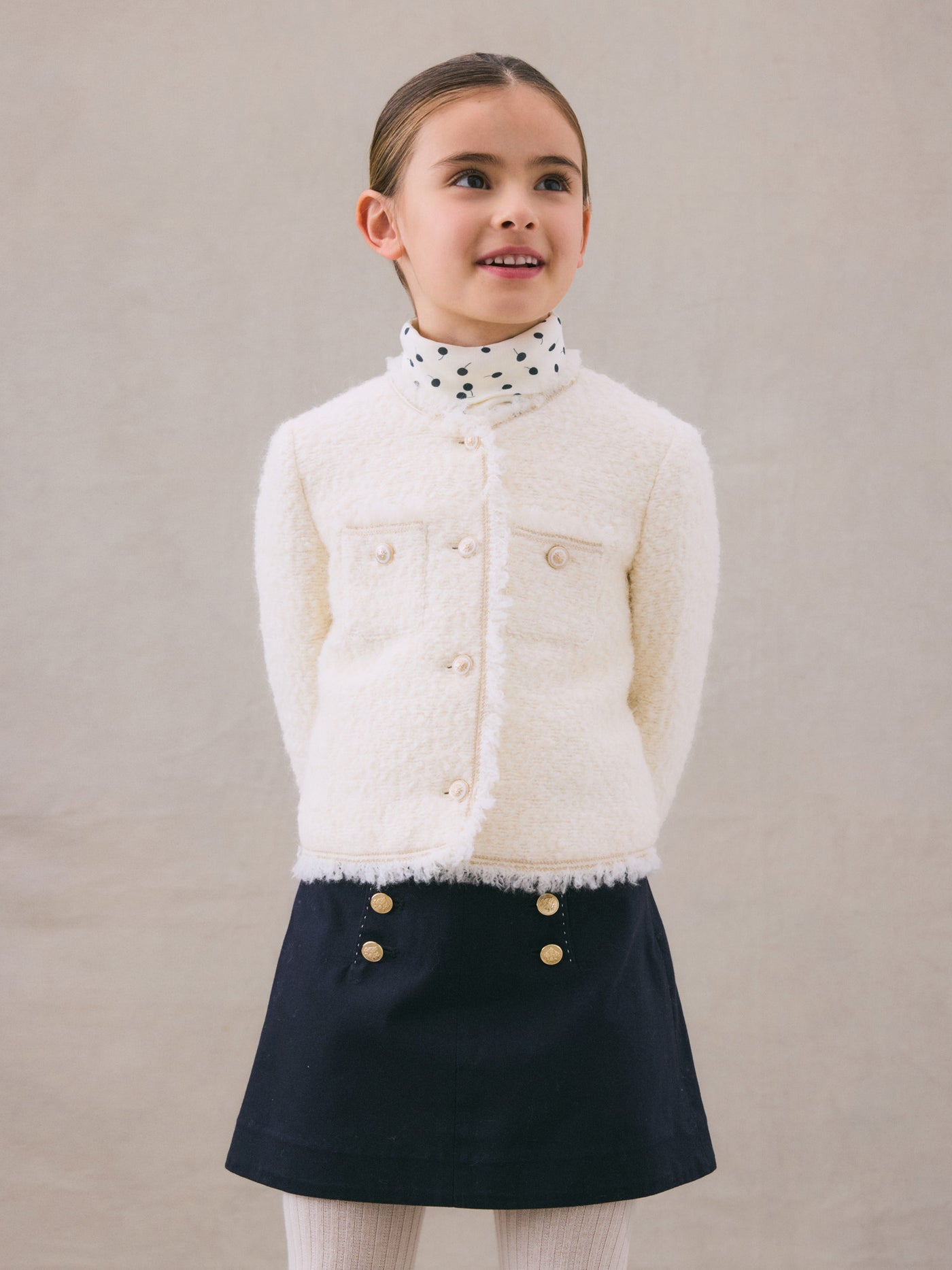 Winter 2024 girl's look tweed jacket