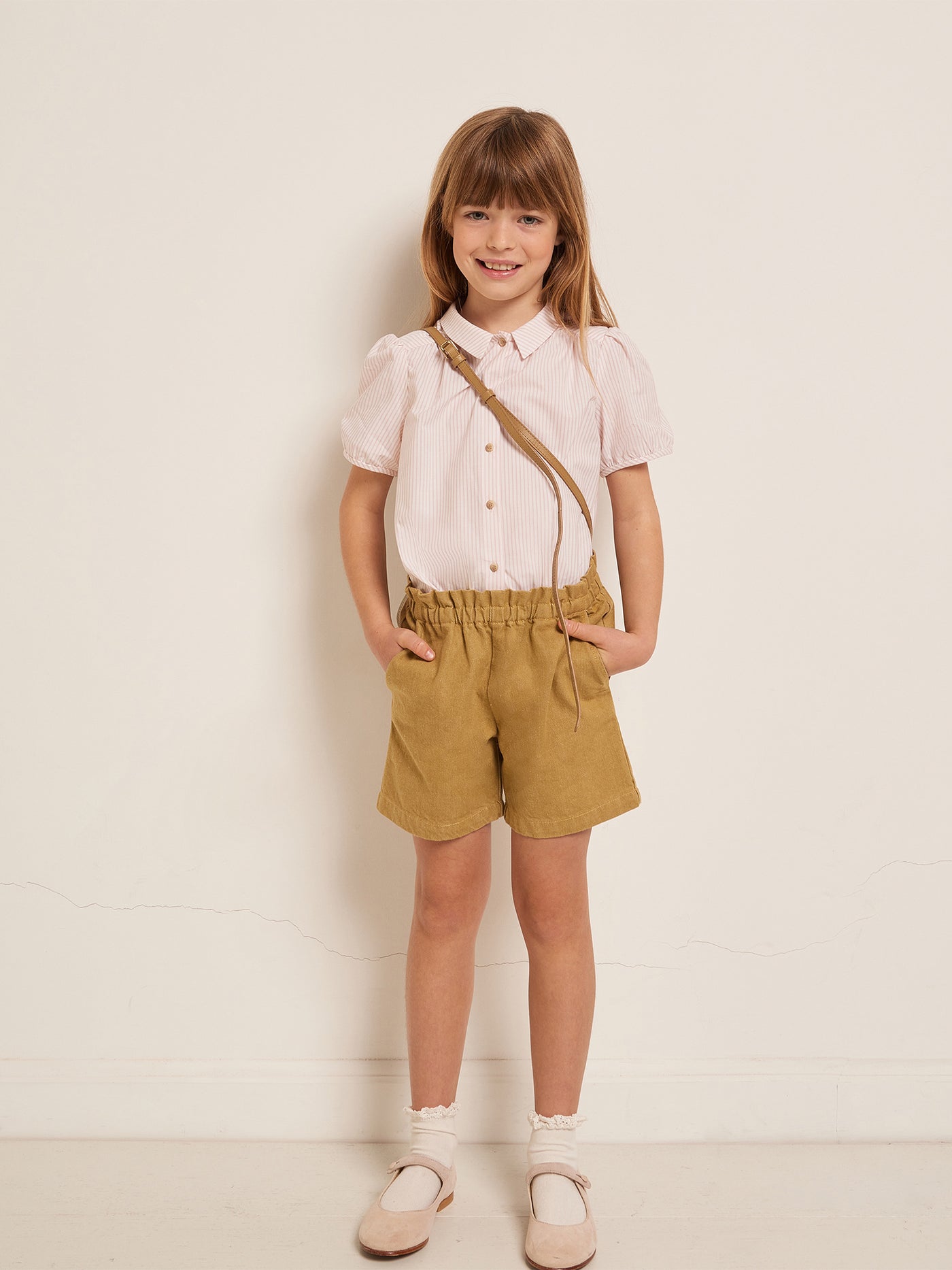 SUMMER 2023 GIRL'S LOOK BROWN BERMUDA