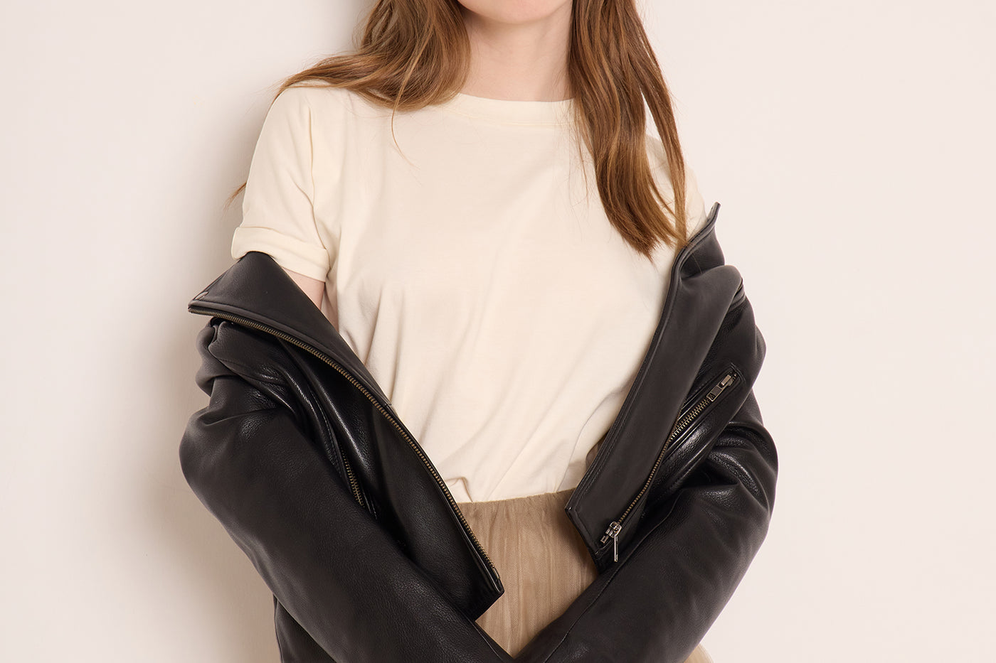 Women's look winter 2023 leather jacket