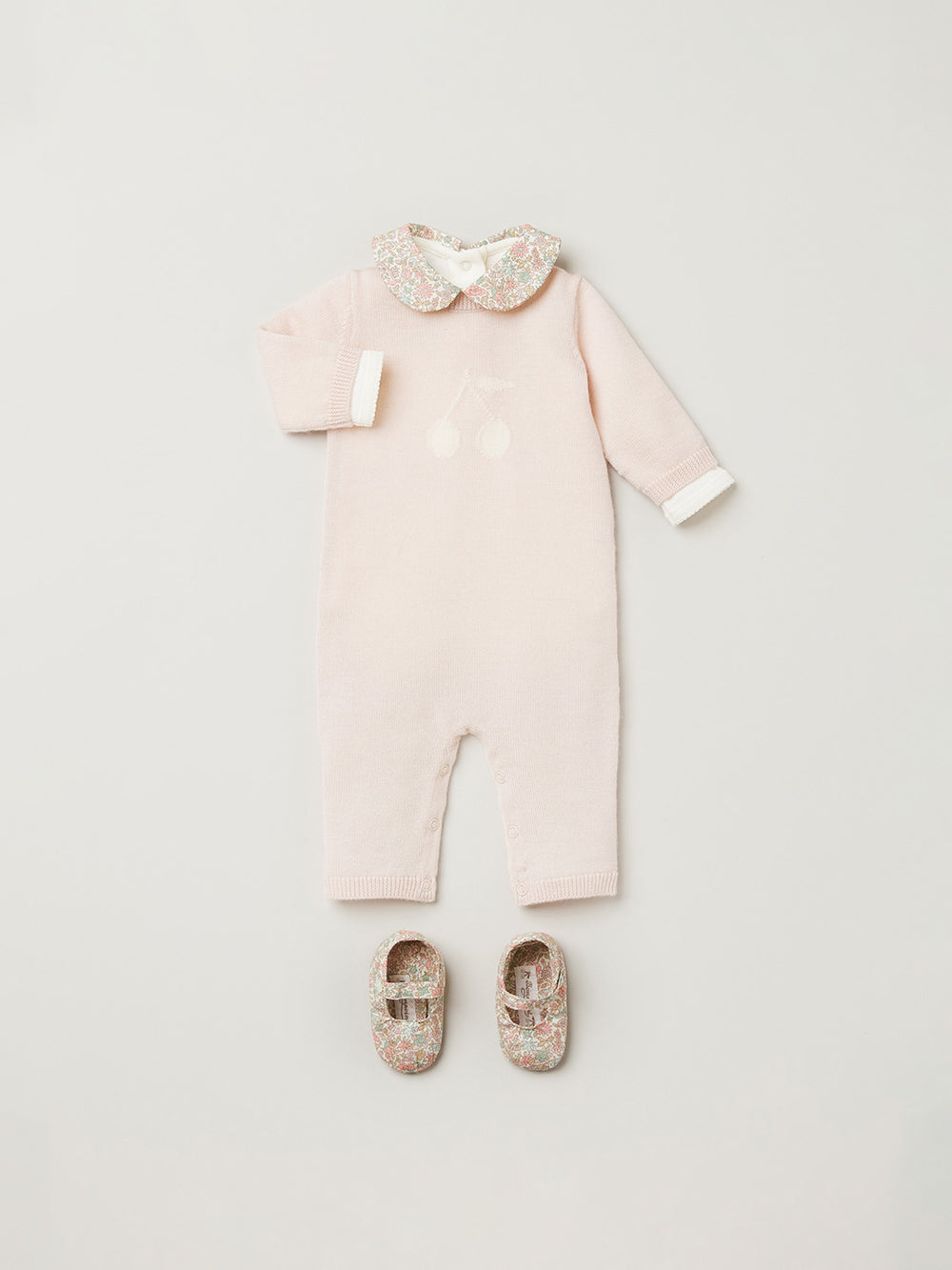 Newborn winter 2023 suit look