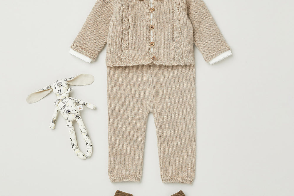 Newborn winter 2023 beige set look