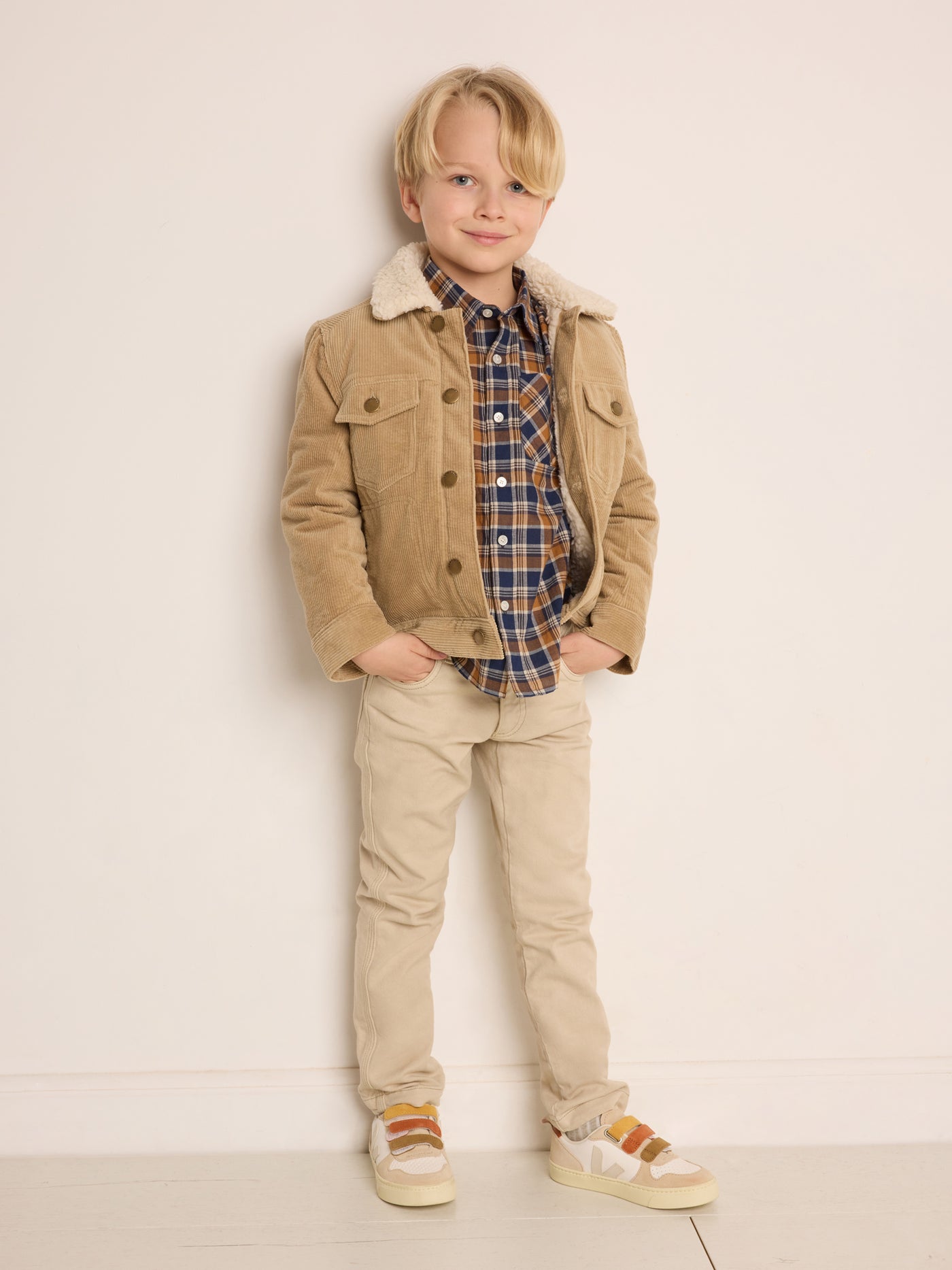 Winter 2023 boy's look checkered shirt