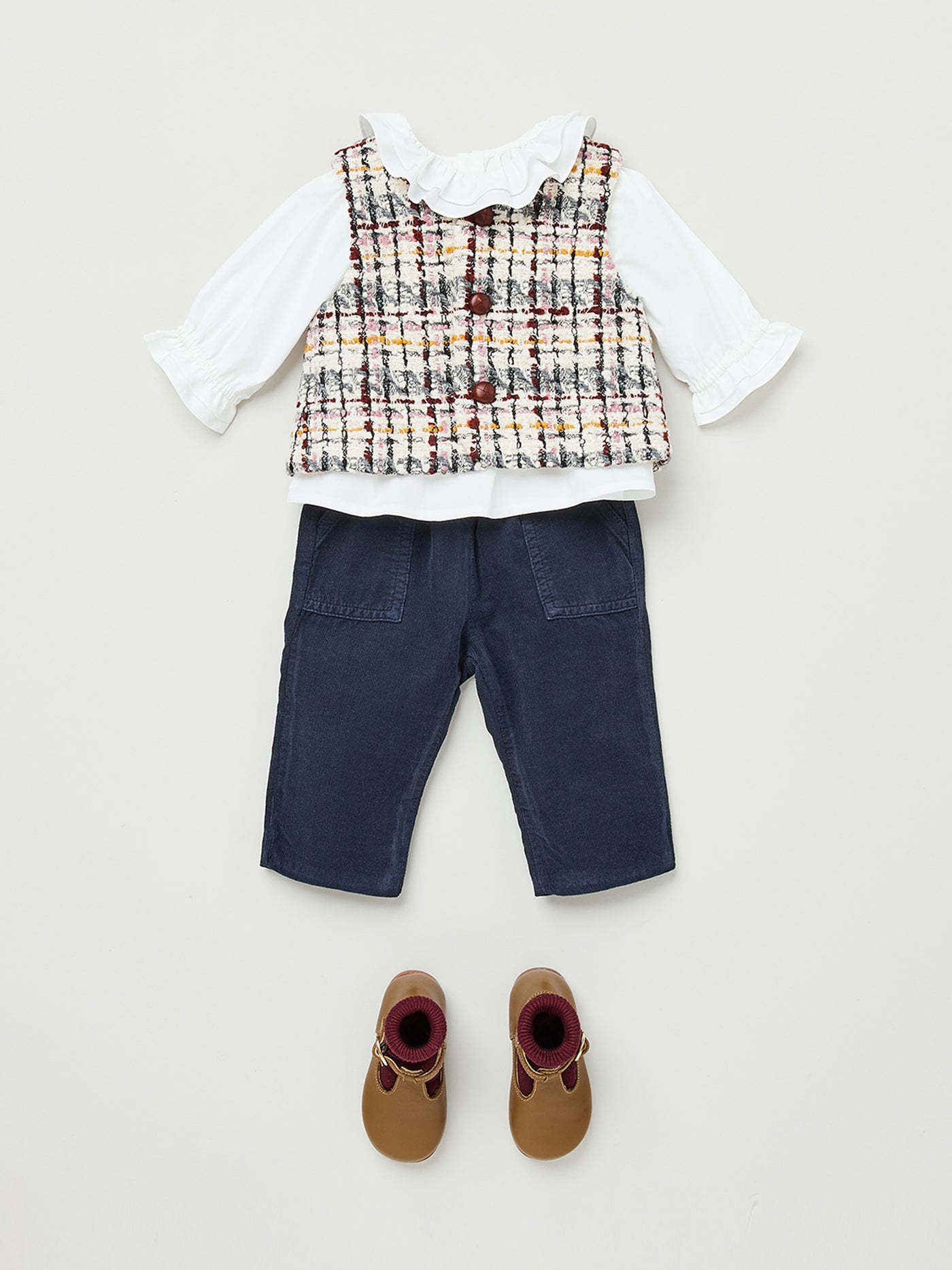 Baby girl winter 2023 tweed vest look
