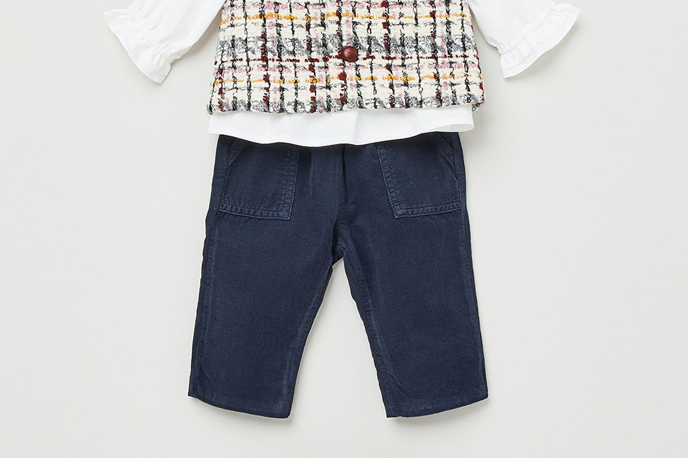 Baby girl winter 2023 tweed vest look