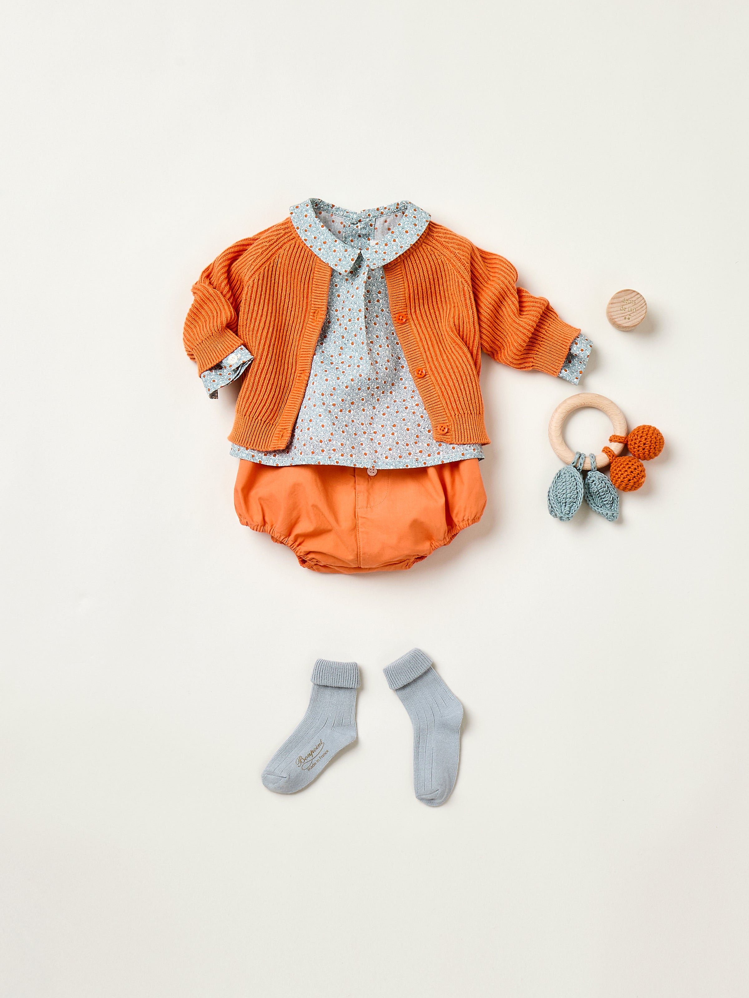 Summer 2025 Newborn's look - Orange cardigan and bloomer