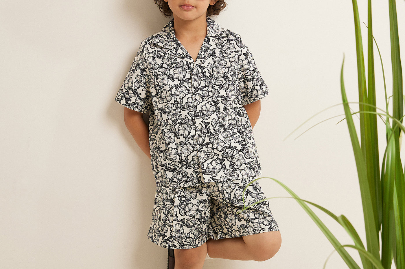 SUMMER 2023 BOY'S LOOK PATTERNED SHIRT