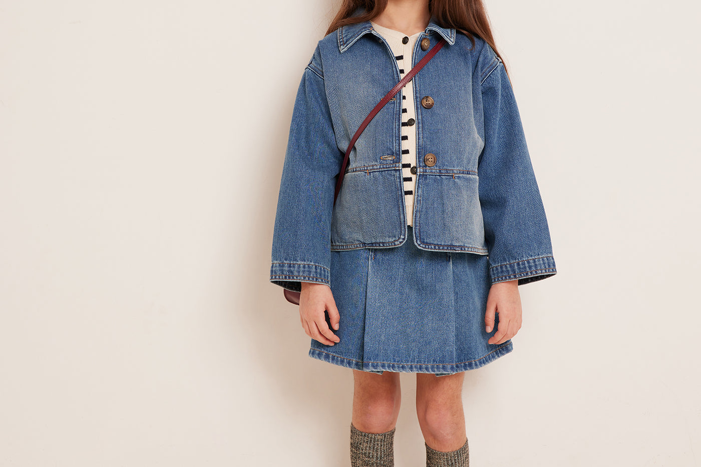 Winter 2023 girl's look denim jacket