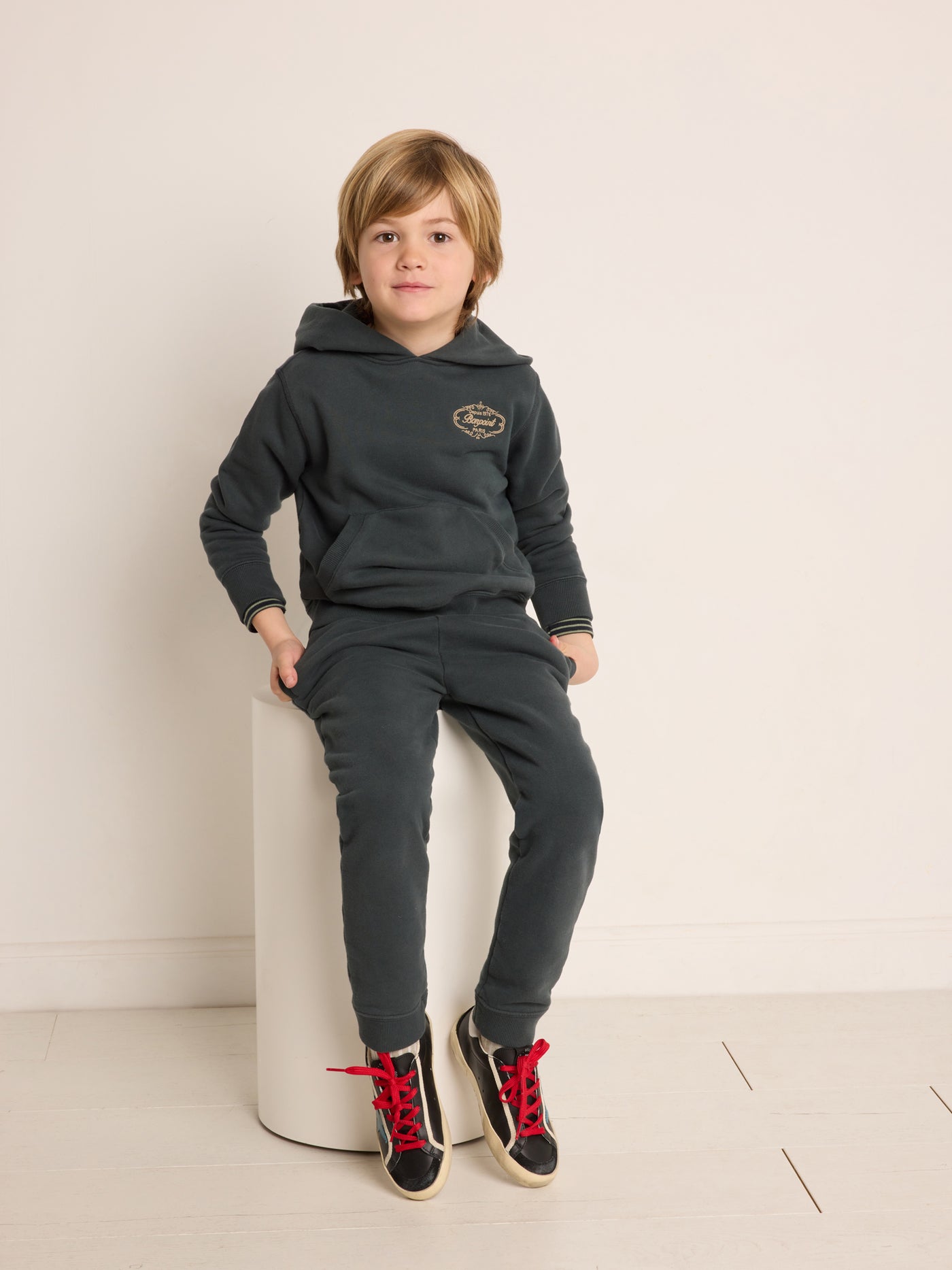 Winter 2023 boy's look sweatpants
