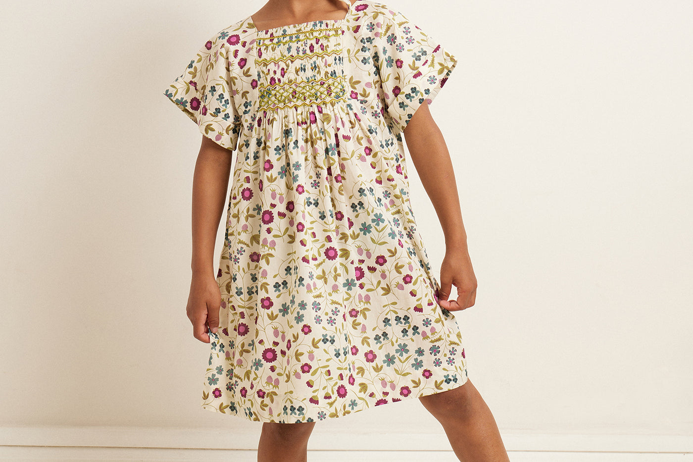 SUMMER 2023 GIRL'S PATTERNED SCARF