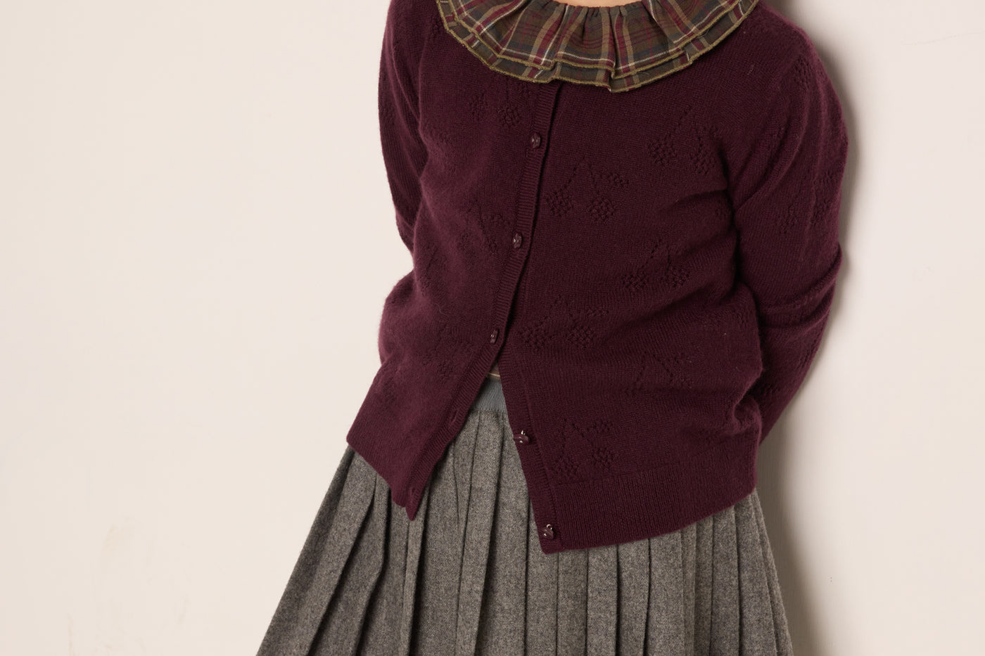 Winter 2023 girl's look burgundy cardigan