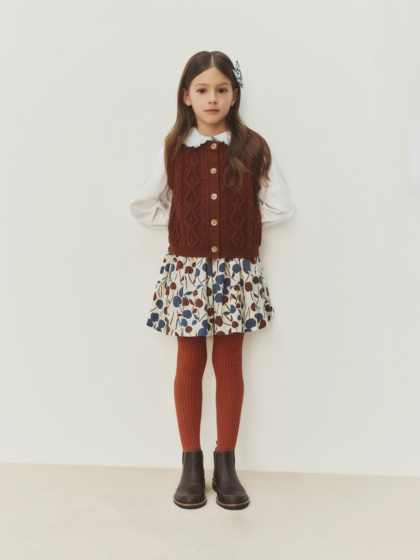 Maneke blouse with Peter Pan collar embroidery in organic cotton