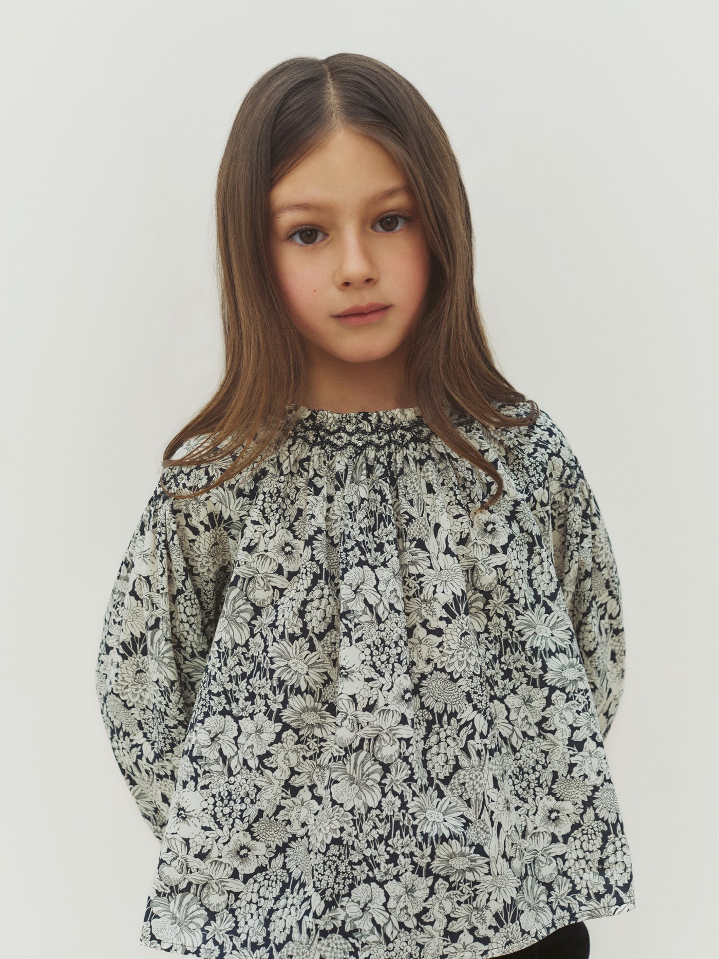 Blouse Blandine in Liberty fabric smocked and hand-embroidered in organic cotton