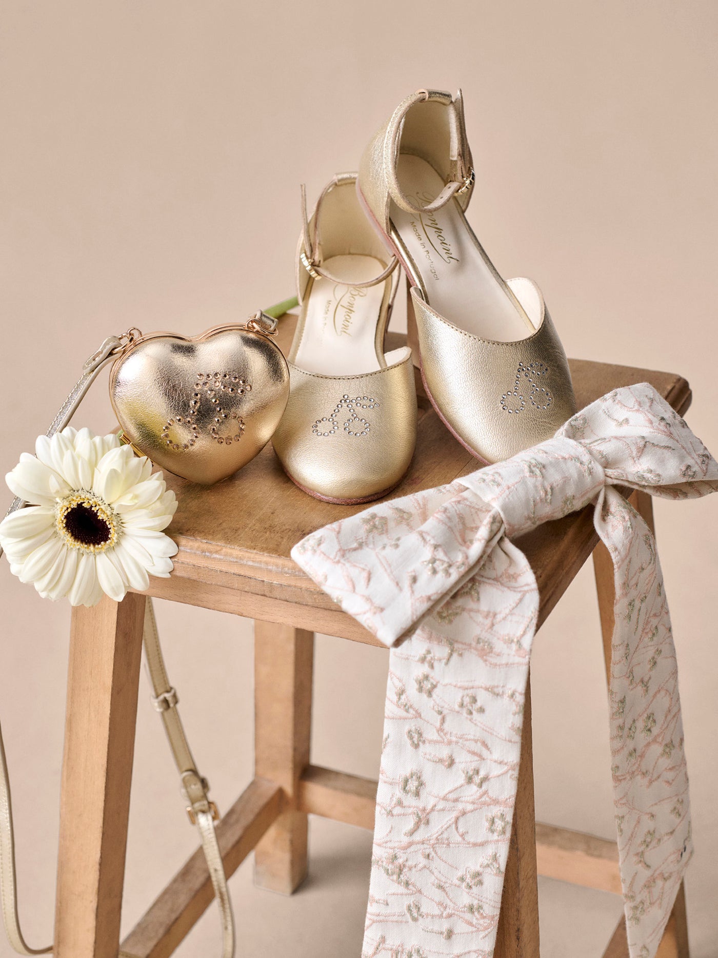 Felyne gold leather ballerina flats