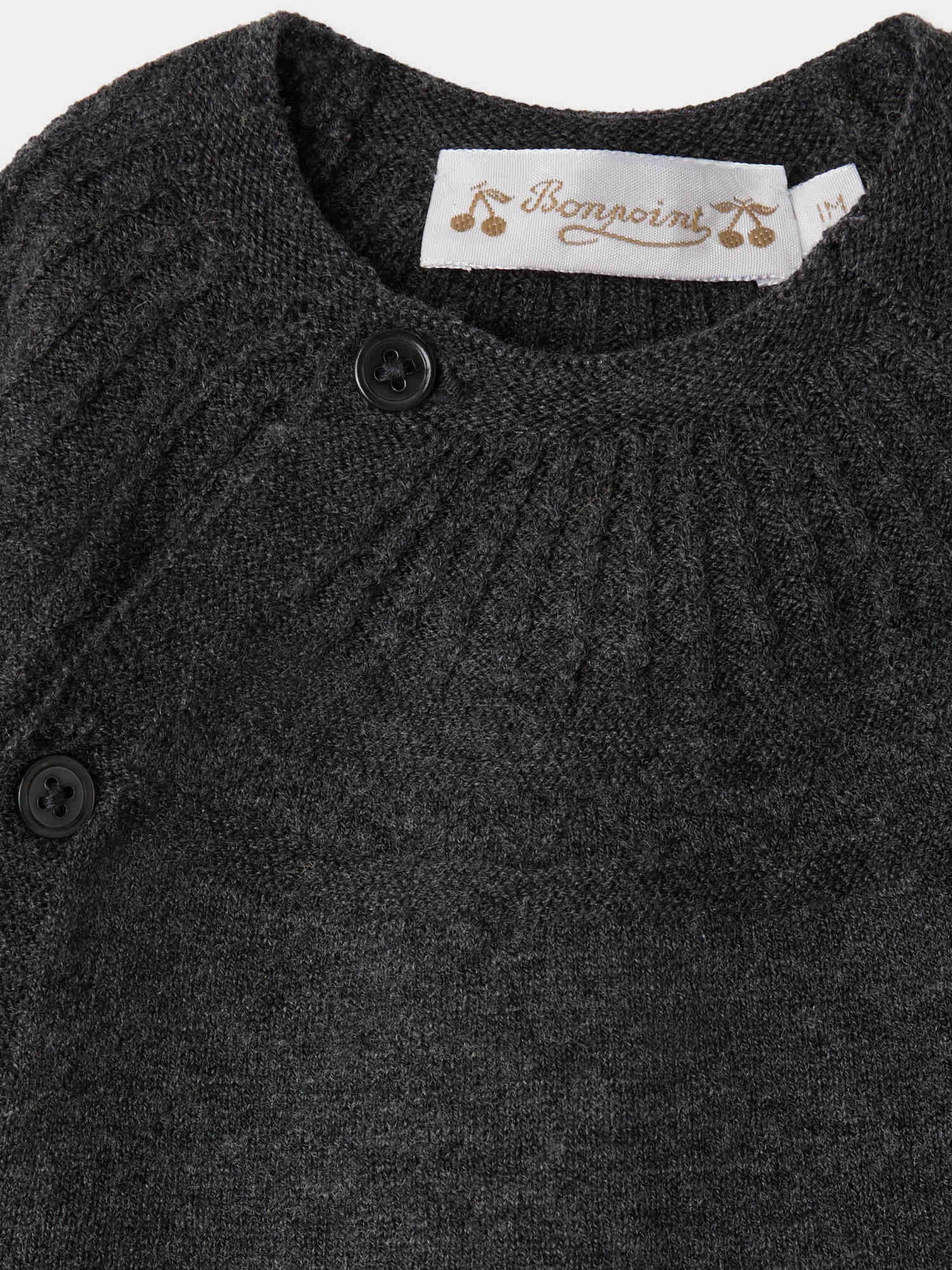 Jina set with fancy stitch on the neckline in heather gray wool