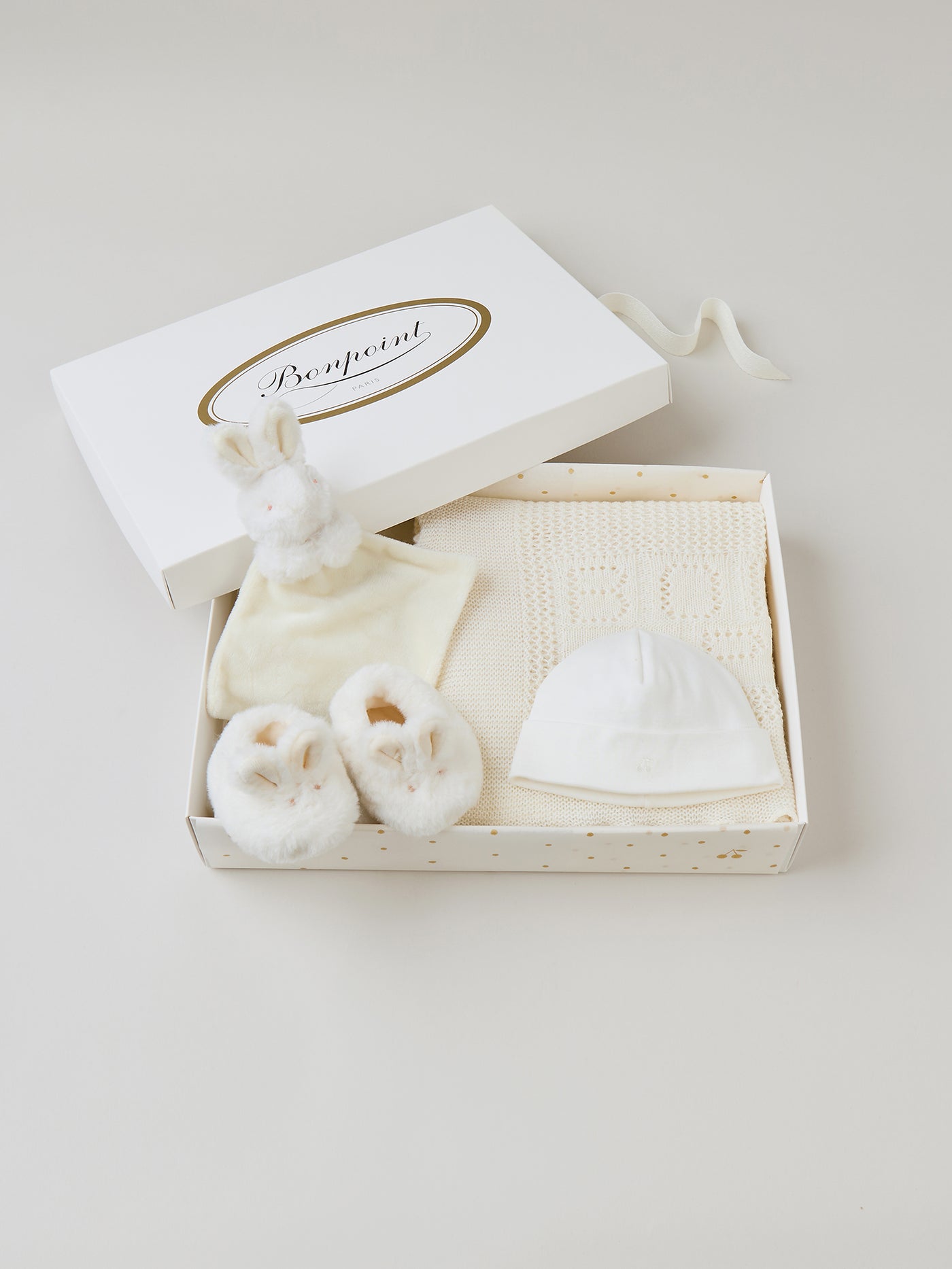 Nighttime accessories set