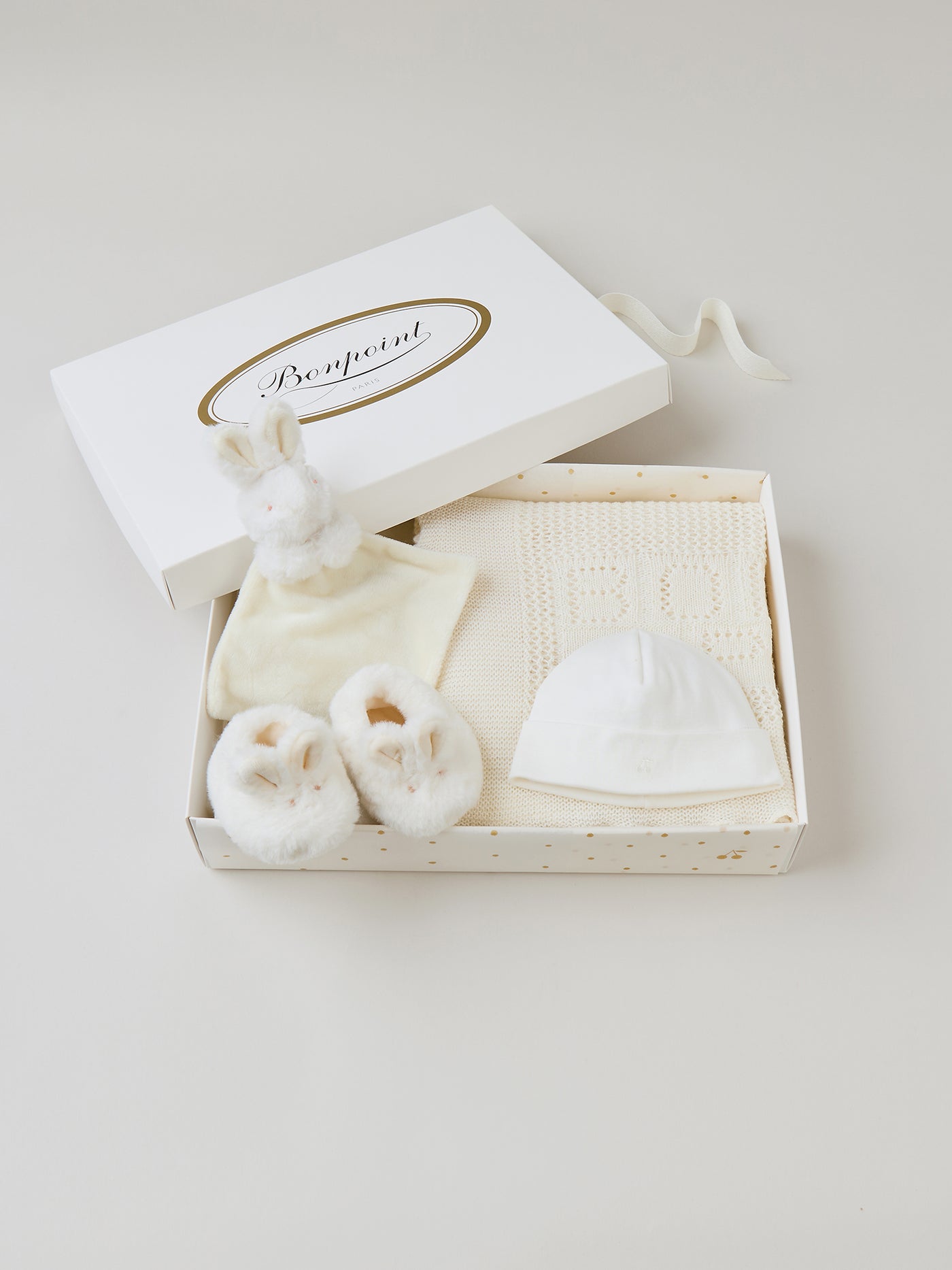 Nighttime accessories set