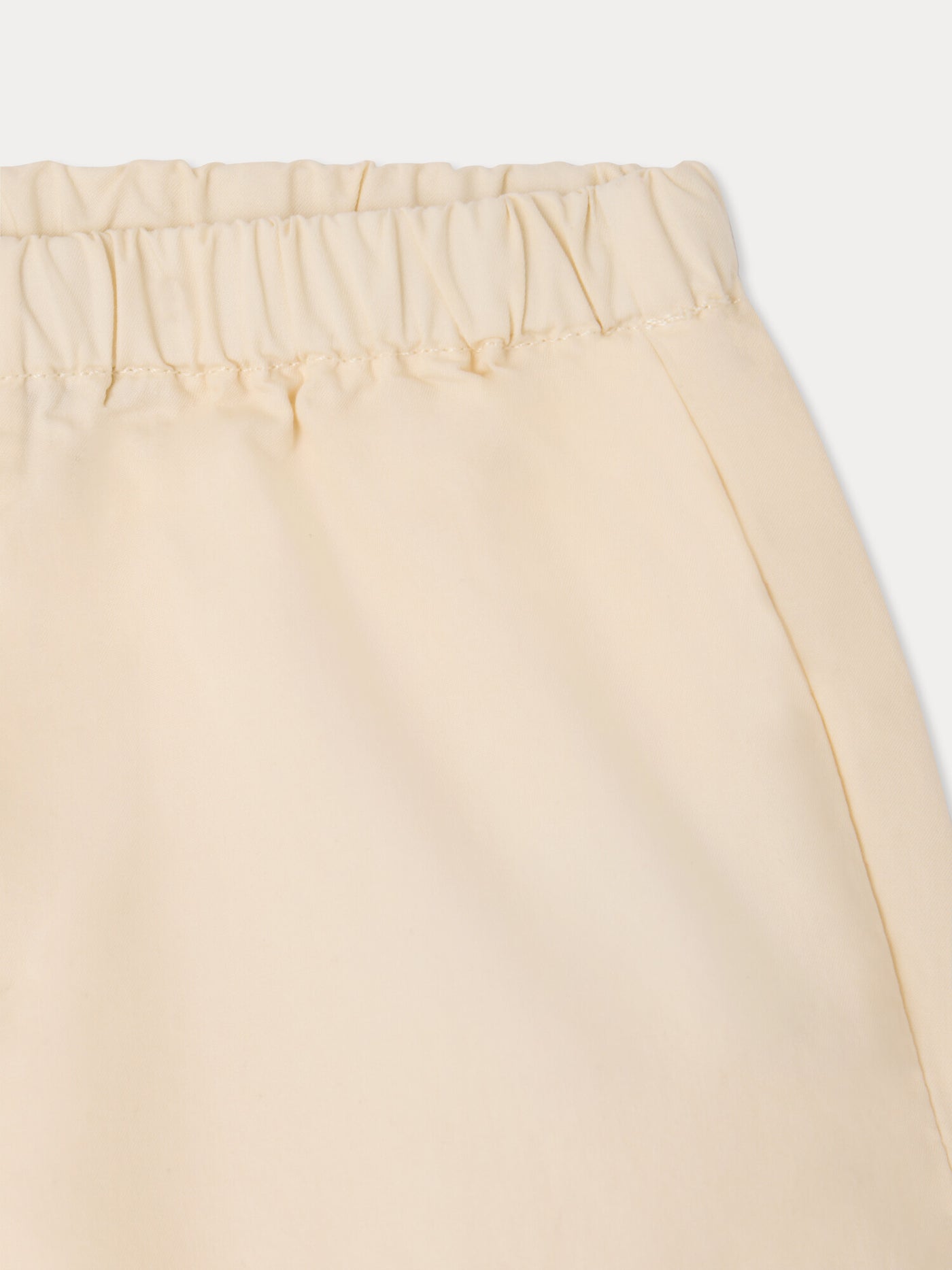 Ecady beige shorts made from organic cotton