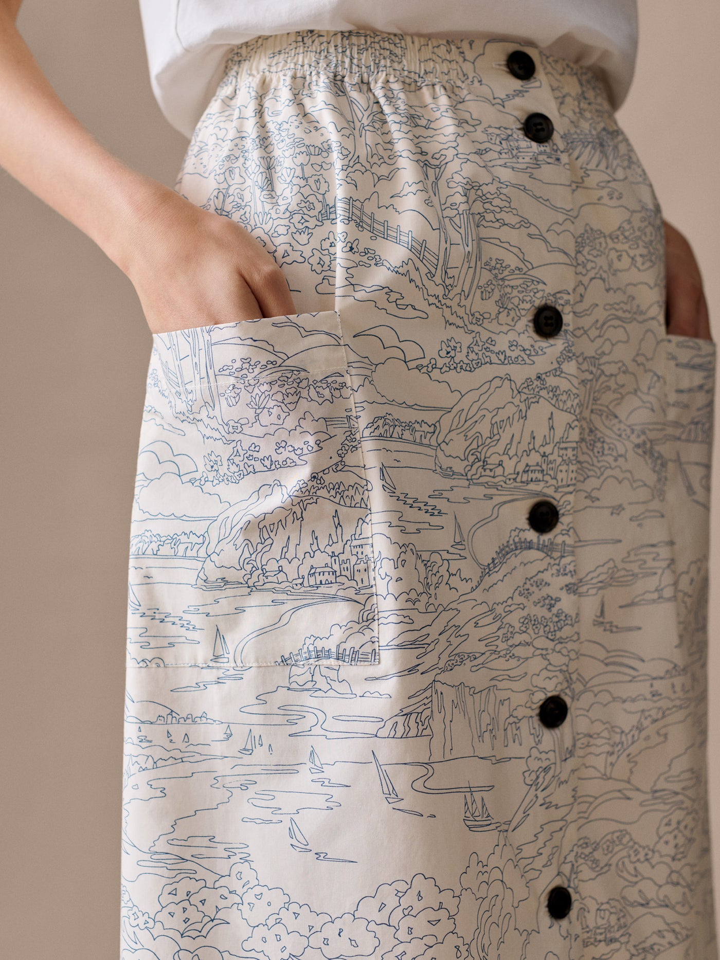 Lore skirt in Liberty fabric in organic cotton
