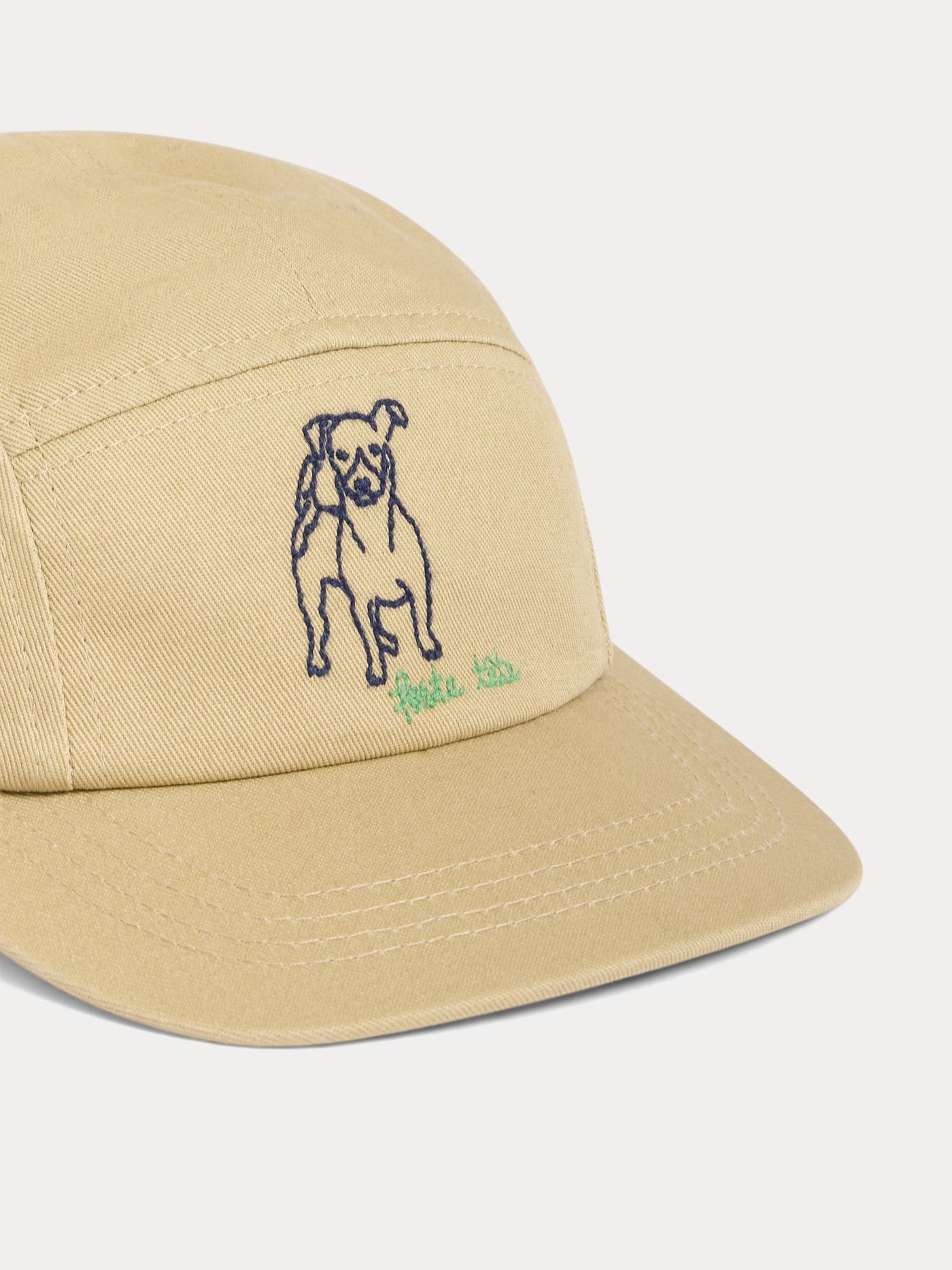 Erle cap with dog embroidery