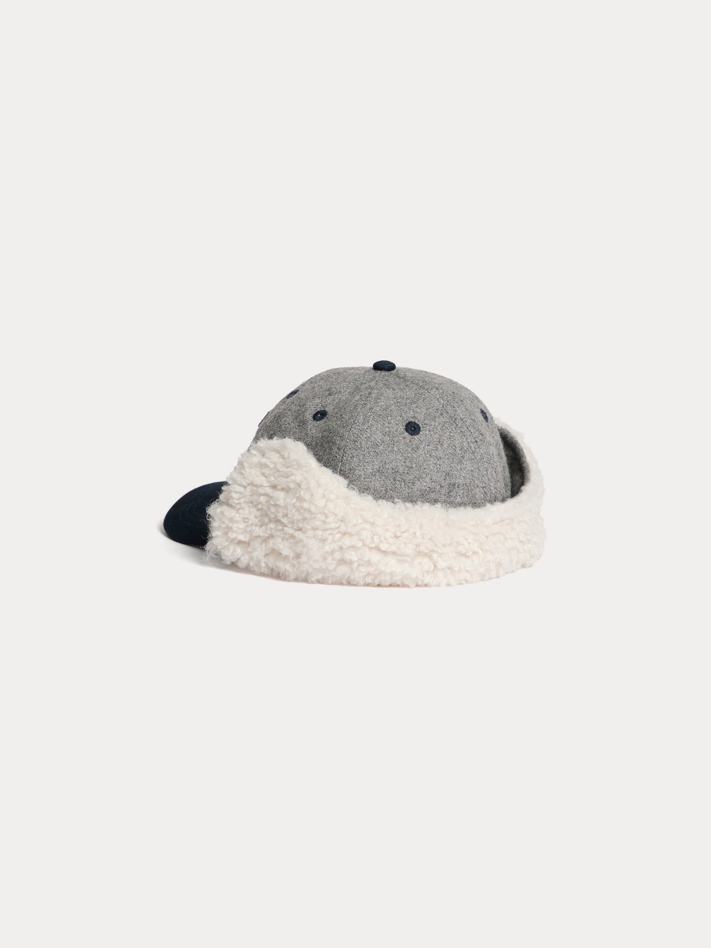 Moha two-tone cap in faux fur