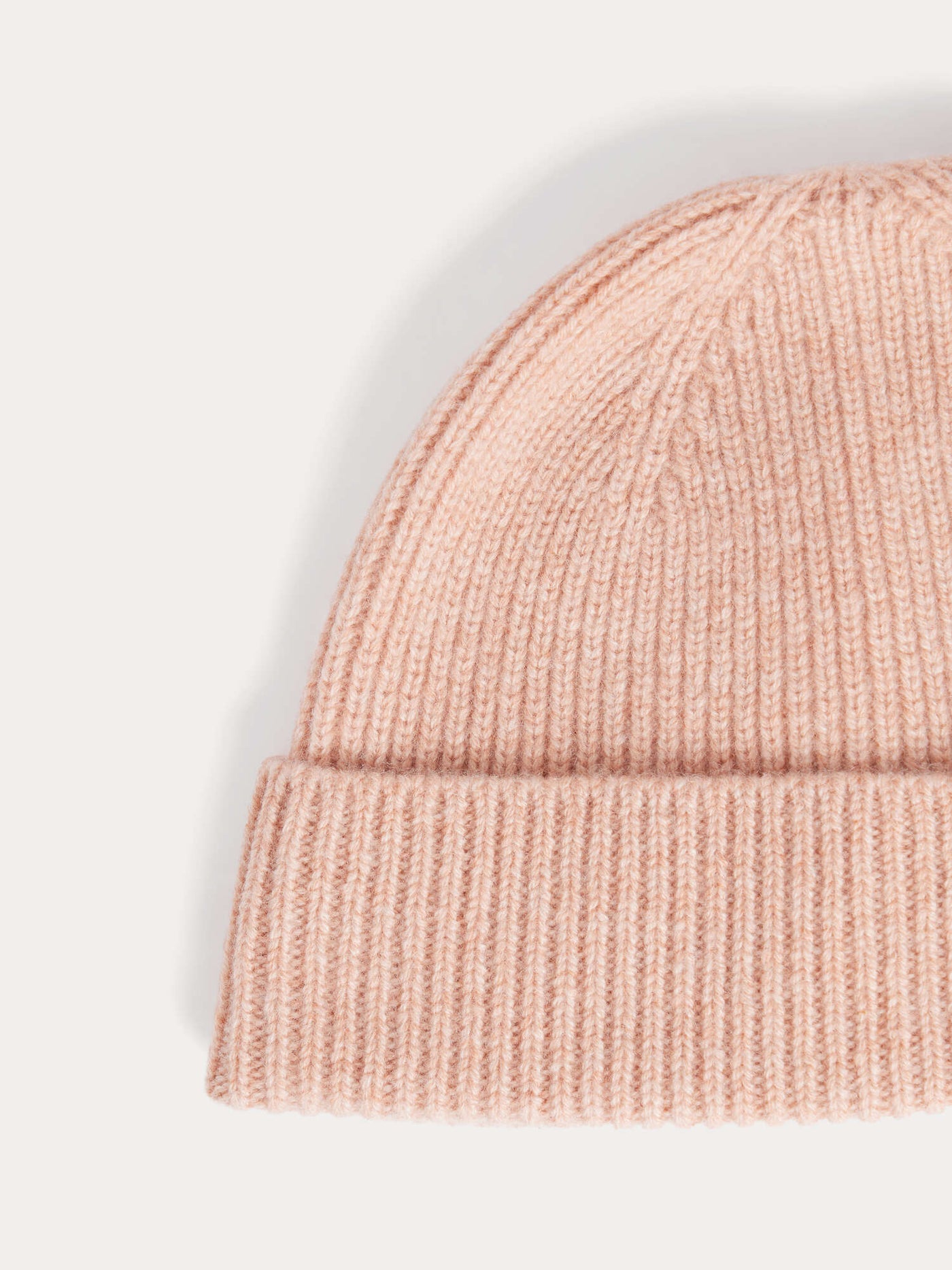 Benny tea rose cashmere beanie with turn-up