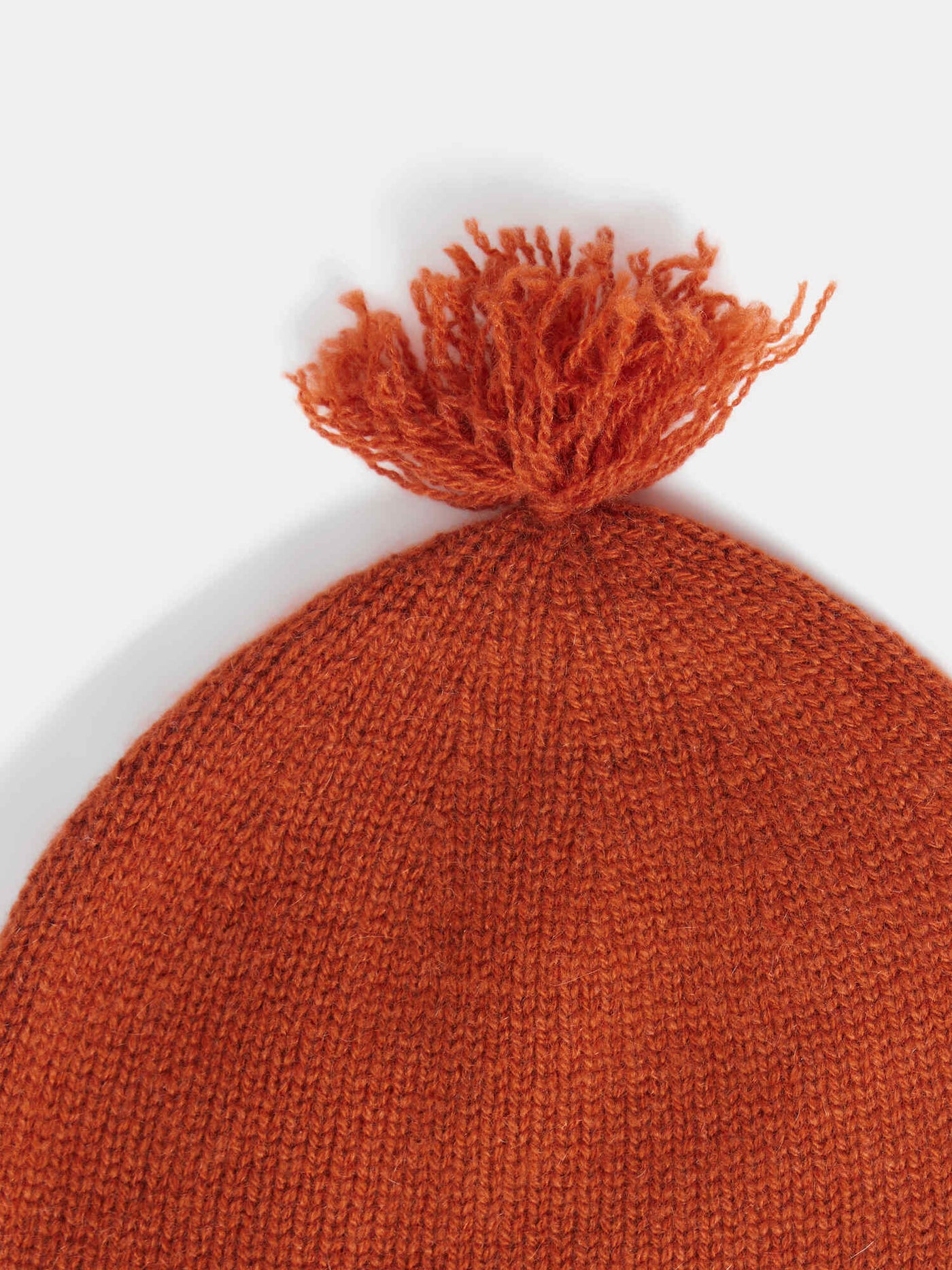 Tinna baby hat with pompom and cashmere drawstrings