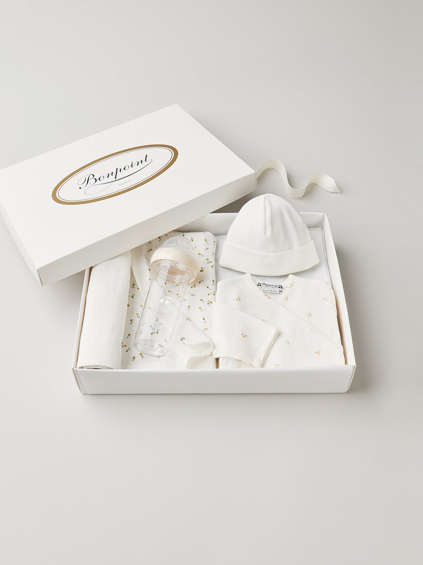 Premières Nuits Gift Box milk white